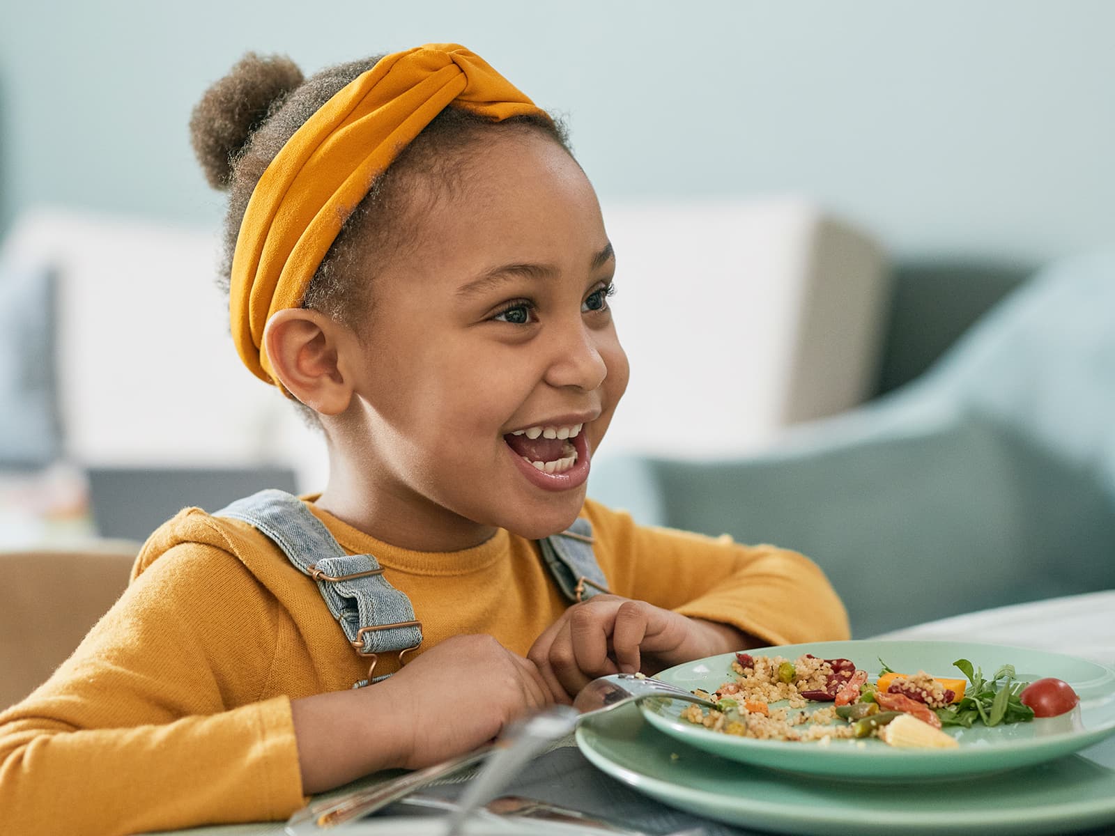 How to Build Healthy Eating Habits with Your Child (Without the Food Fights)